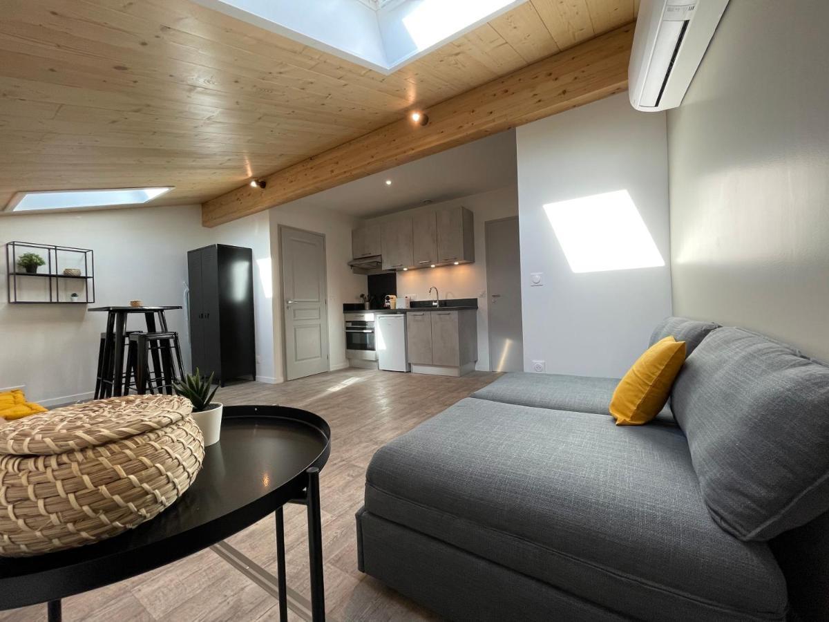 Superbes Studios De Charme, Lumineux Et Climatises En Plein Centre Bordeaux Kültér fotó
