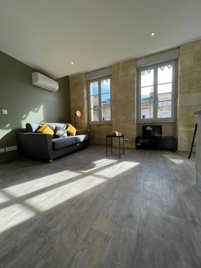 Superbes Studios De Charme, Lumineux Et Climatises En Plein Centre Bordeaux Kültér fotó