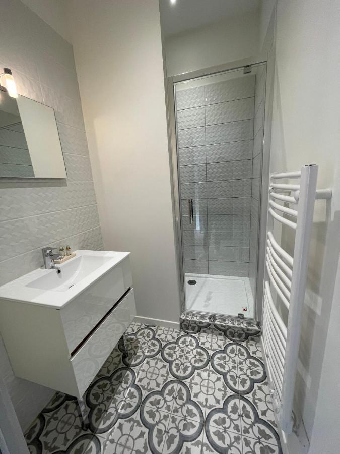 Superbes Studios De Charme, Lumineux Et Climatises En Plein Centre Bordeaux Kültér fotó