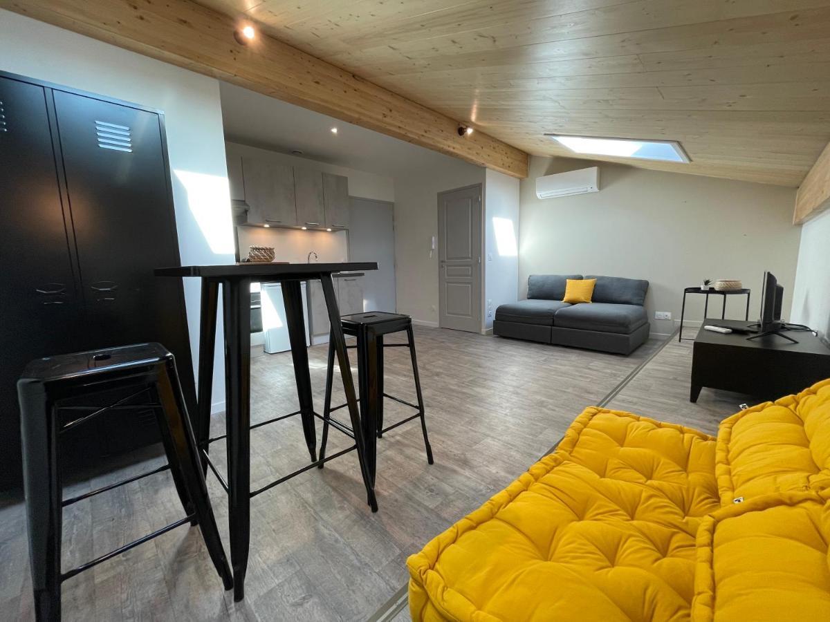Superbes Studios De Charme, Lumineux Et Climatises En Plein Centre Bordeaux Kültér fotó