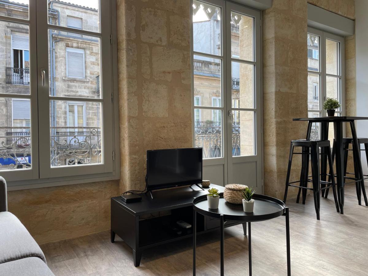 Superbes Studios De Charme, Lumineux Et Climatises En Plein Centre Bordeaux Kültér fotó